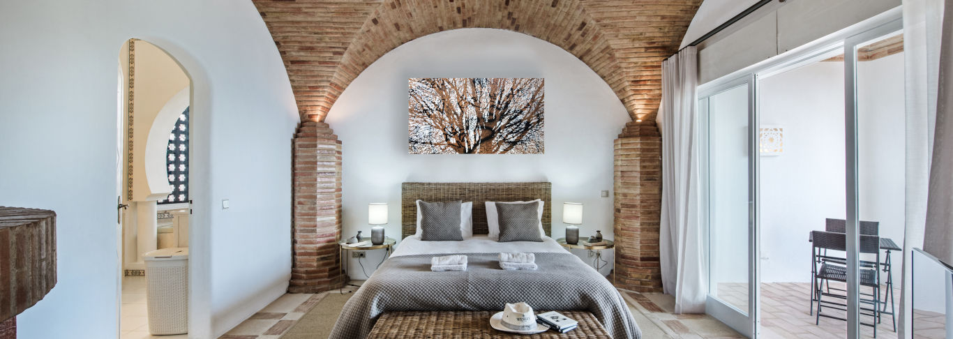 Tagged-Tree-Reflections_interior2_1366wide